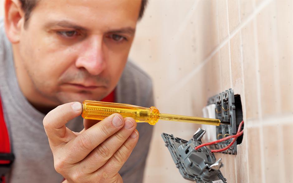 tarif électricien bâtiment Les Marêts
